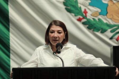 Rechaza Kira Iris violencia digital contra Laura Fernández, candidata a la gubernatura