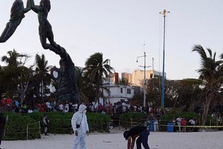 Tragedia familiar. Muere ahogado un hombre por congestión alcohólica en Playa Fundadores 