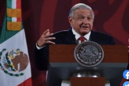 ¿Por qué AMLO está en desacuerdo con el lema de la UNAM? 