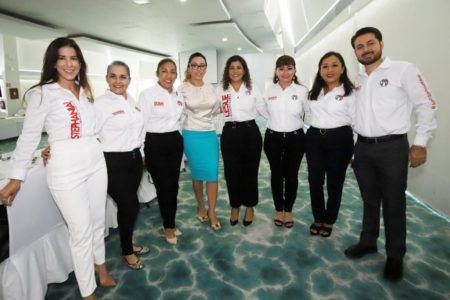 Ante empresarios, Leslie Hendricks replicó su plan de seguridad: Quintana Roo seguro y en paz. 