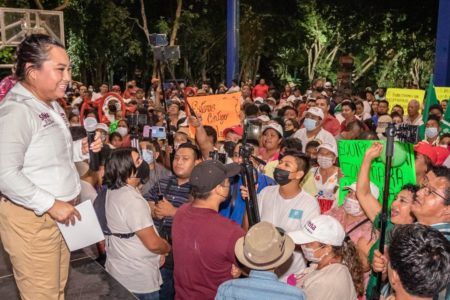 Puerto Aventuras se pinta de guinda en apoyo a Mara Lezama y Silvia Dzul