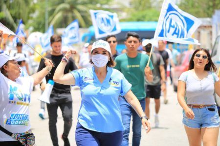 Los jóvenes son el compromiso de Kira Iris; la candidata impulsa para que se les brinde fuentes de empleo aun sin experiencia