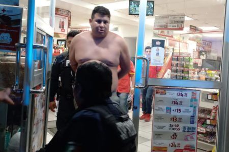 Golpeó a su esposa||Elementos de seguridad pública detienen a golpeador de una mujer. 