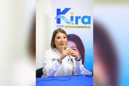 Kira Iris hace el llamado al voto útil en Solidaridad
