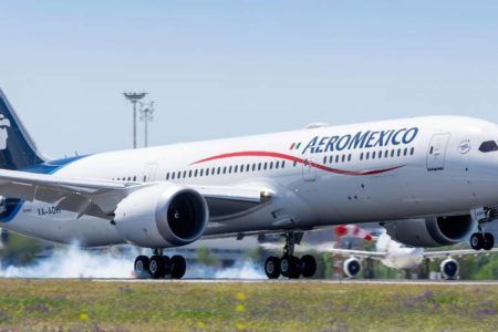 Aeroméxico confirma incidente en el AICM por saturación aérea