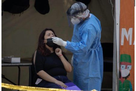 OMS alerta por aumento de muertes por COVID-19 en el mundo 