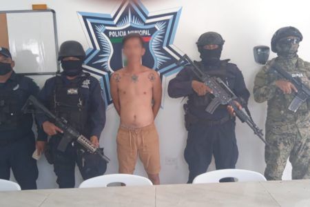 Aseguran en Tulum a masculino con orden judicial desde el 2007