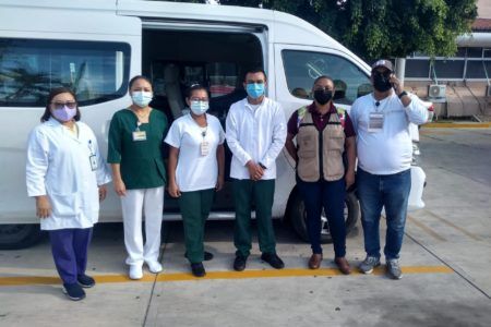 Continúa IMSS Quintana Roo llevando vacunas Covid-19 a pacientes en sus domicilios
