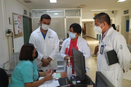 Trabajan de manera conjunta IMSS Quintana Roo y sector turístico en mejora de calidad de servicios hospitalarios
