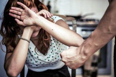 Aumentan en 2022 los delitos contra mujeres
