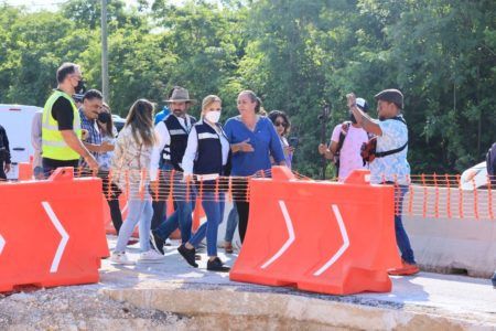 Reconstruyen y dignifican acceso vial a Playa del Carmen