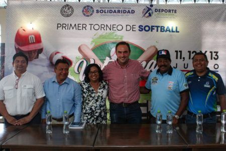 Llega a Solidaridad torneo de softball ‘Veteranas Bola Puesta’