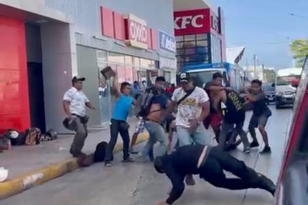 ¡POR BRONCUDOS! Boleros son reubicados