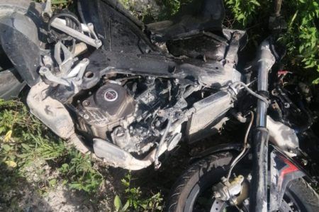Muere motociclista cerca de Leona Vicario