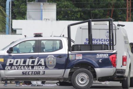 Mototaxitas asesinos de Cancún abandonan cuerpo en la 227