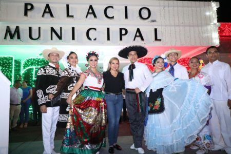 “Encienden” las fiestas patrias en Solidaridad