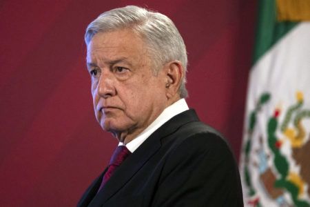 Confirma AMLO creación de aeropuerto comercial en manos del Ejército