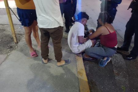 Sin aviso previo, balean a joven en Villas Othoch