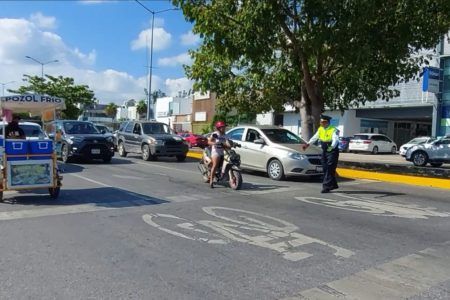 Despliegan educación vial en calles de Solidaridad