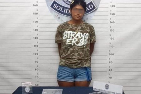 Le dan cárcel veinteañera por traer drogas de más en Playa del Carmen