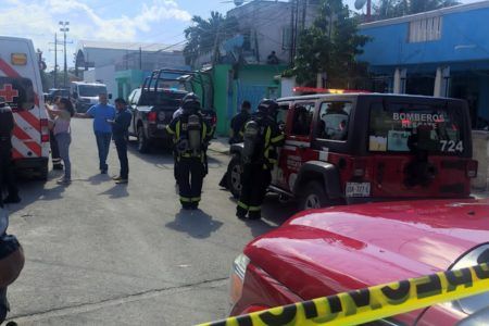 Endiablado sujeto machea a esposa e intenta explotar su casa en la Colosio