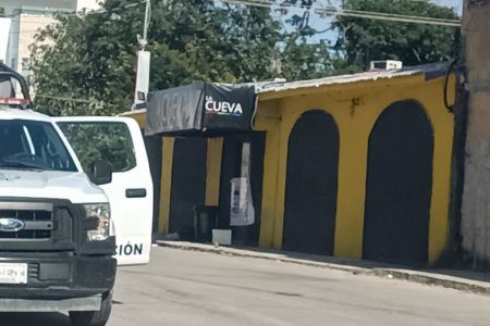 En bar “La Cueva” habrían sido asesinos 4 fiscales de Playa del Carmen