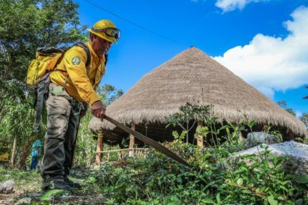 Capacitan para la temporada de incendios en Solidaridad