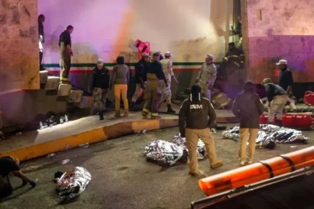 Mueren 40 migrantes en instalaciones del Instituto de Migración en Ciudad Juárez