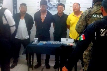 Limpian de dealers la Quinta Avenida de Playa del Carmen