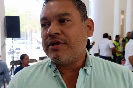 Continuarán operativos contra el ambulantaje en zonas turísticas de Playa del Carmen