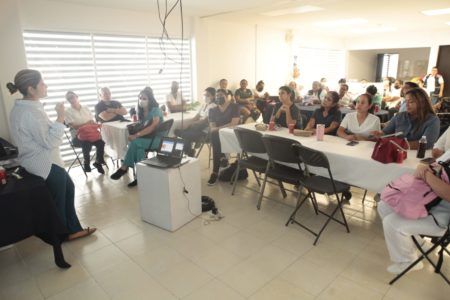 Capacitan a trabajadores de la salud en el uso de implante anticonceptivo