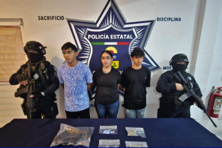 Agarran con las manos en la masa a tres narcomenudistas en Tulum