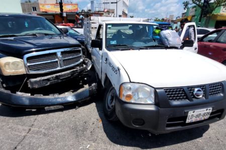 Se abollan la lámina en Puerto Aventuras