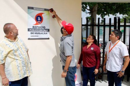 Listas 640 escuelas en Quintana Roo para dar refugio en caso de huracán