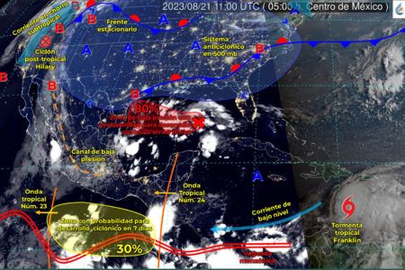 Se esperan fuertes lluvias hoy lunes en Quintana Roo por la onda tropical número 24