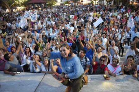 Playenses se volcaron en favor de Xóchitl Gálvez