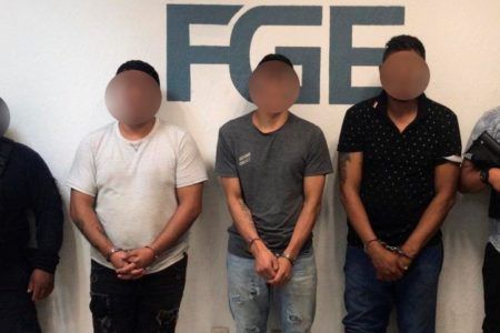 Detienen a 9 presuntos narcomenudistas durante operativos en Tulum
