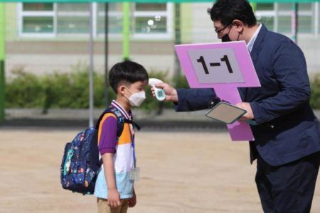 Se queda sin niños Corea del Sur; tasa de natalidad alcanza mínimo histórico