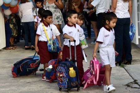Tendrán estudiantes de Quintana Roo puentazo por Día de Muertos