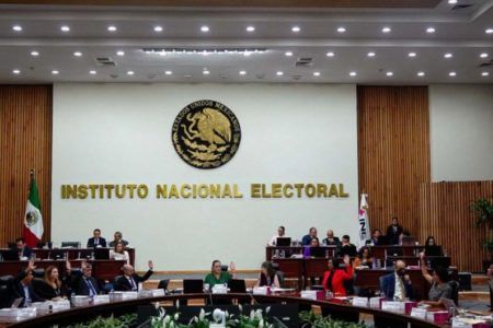 Establece INE nueva fecha de inicio de precampañas