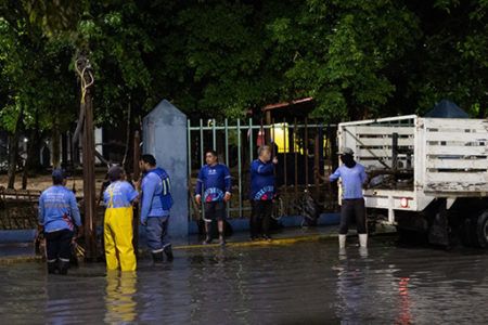 Invita Lili Campos a solidarenses a trabajar juntos para evitar inundaciones