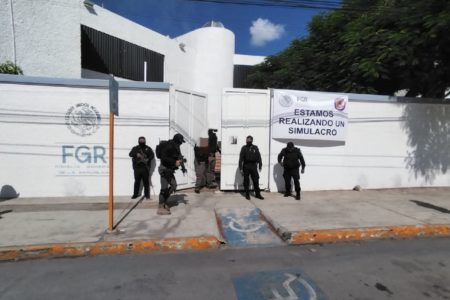 REALIZA FGR SIMULACRO DE SEGURIDAD EN SU DELEGACIÓN EN QUINTANA ROO
