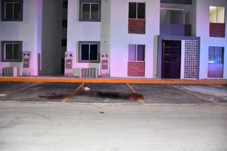 Capturan a dos probables homicidas en Cancún