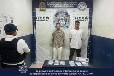 NARCO-BOLUDOS. Par de argentinos al servicio del narco, atrapados por la policía en Playa del Carmen