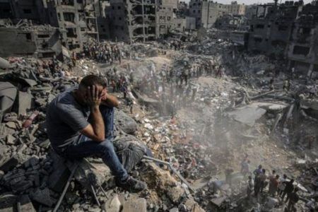 Van más de 10 mil 300 muertos y 2 mil desaparecidos en Gaza