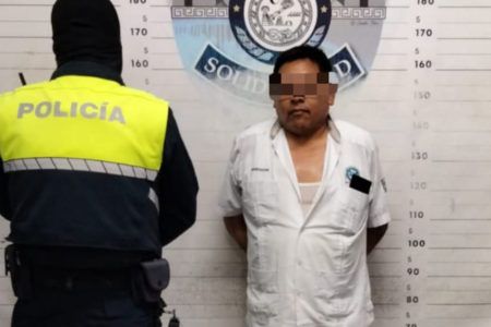 Lo detienen en Solidaridad con licencia de conducir falsa