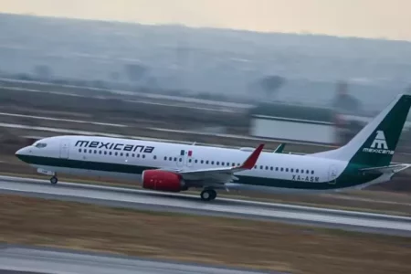 No pudo aterrizar avión de Mexicana de Aviación en el aeropuerto de Tulum a la hora prevista