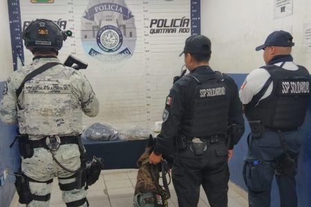 Impiden venta de 140 dosis de drogas y capturan narcovendedor en Playa del Carmen