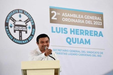 Líder taxista de Solidaridad rinde cuentas ante agremiados