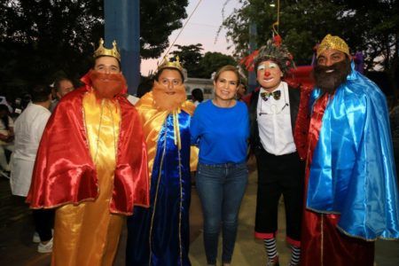 Alegría, diversión y unidad familiar, ofreció Lili Campos en más de 50 festivales de Reyes Magos